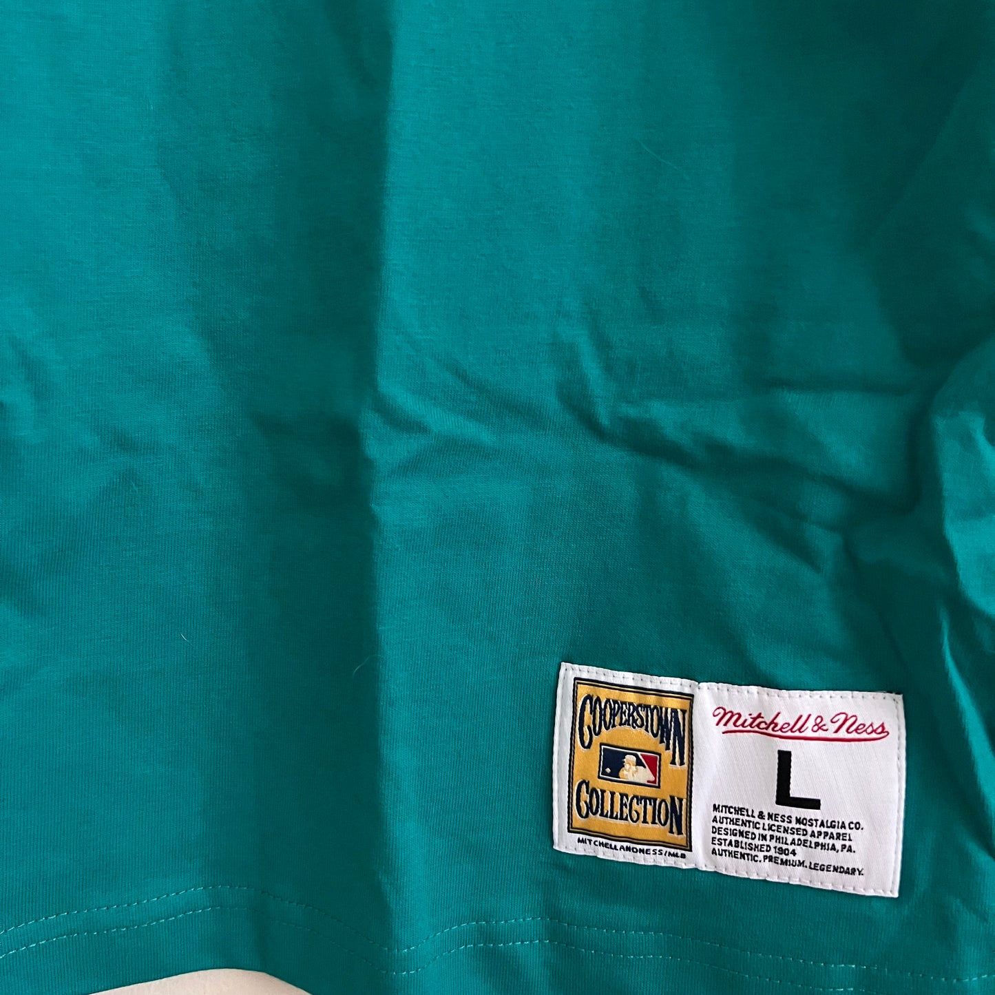 Men’s Mitchell & Ness MLB Premium Pocket Tee Seattle Mariners - Teal - Large