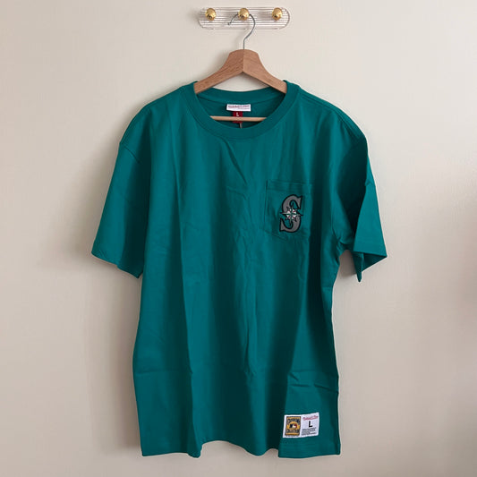 Men’s Mitchell & Ness MLB Premium Pocket Tee Seattle Mariners - Teal - Large