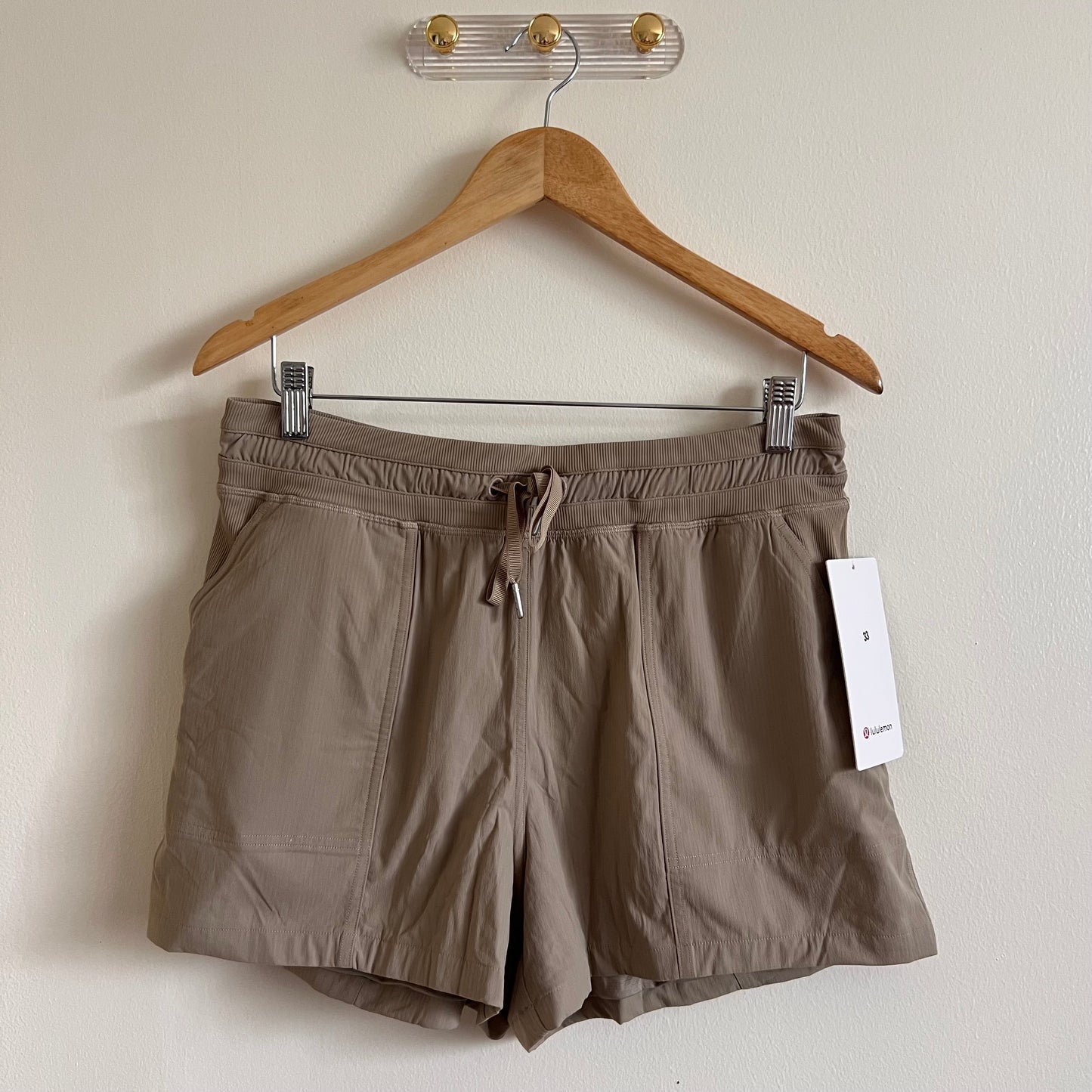 Lululemon Dance Studio HR Short 3.5" *Lined - Sheer Oak - Size 10