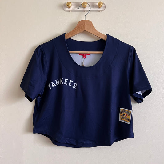 Mitchell & Ness MLB Women's SS NY Yankees Crop Top - Navy - Size Small