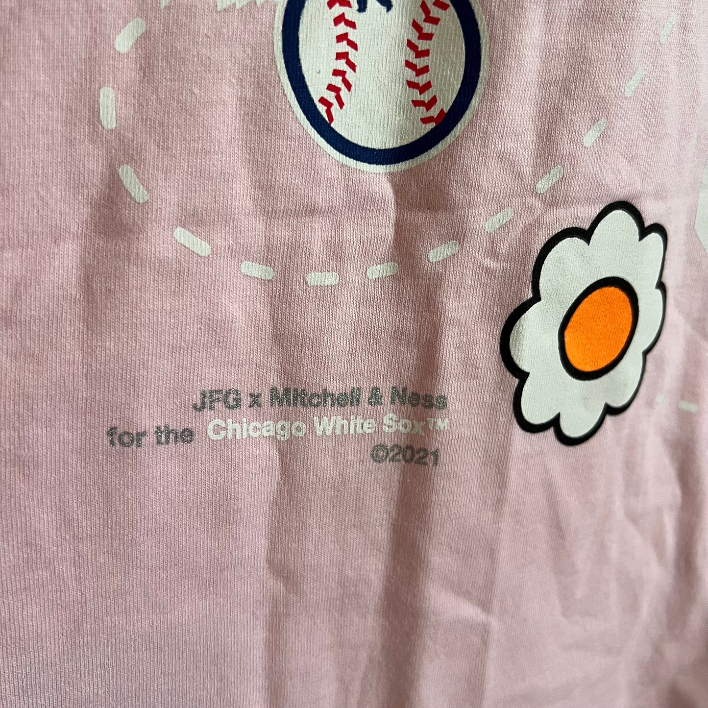 Men’s Mitchell & Ness Chicago White Sox MLB Chicago Arched Long Sleeve - Pink - Large