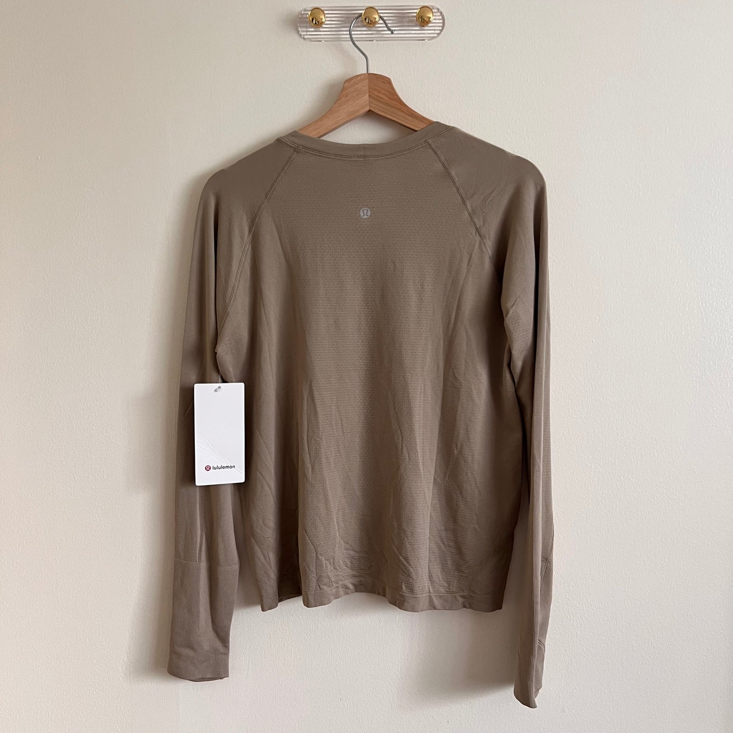 Lululemon Swiftly Tech Long Sleeve 2.0 *Race Sheer Oak - Size 12