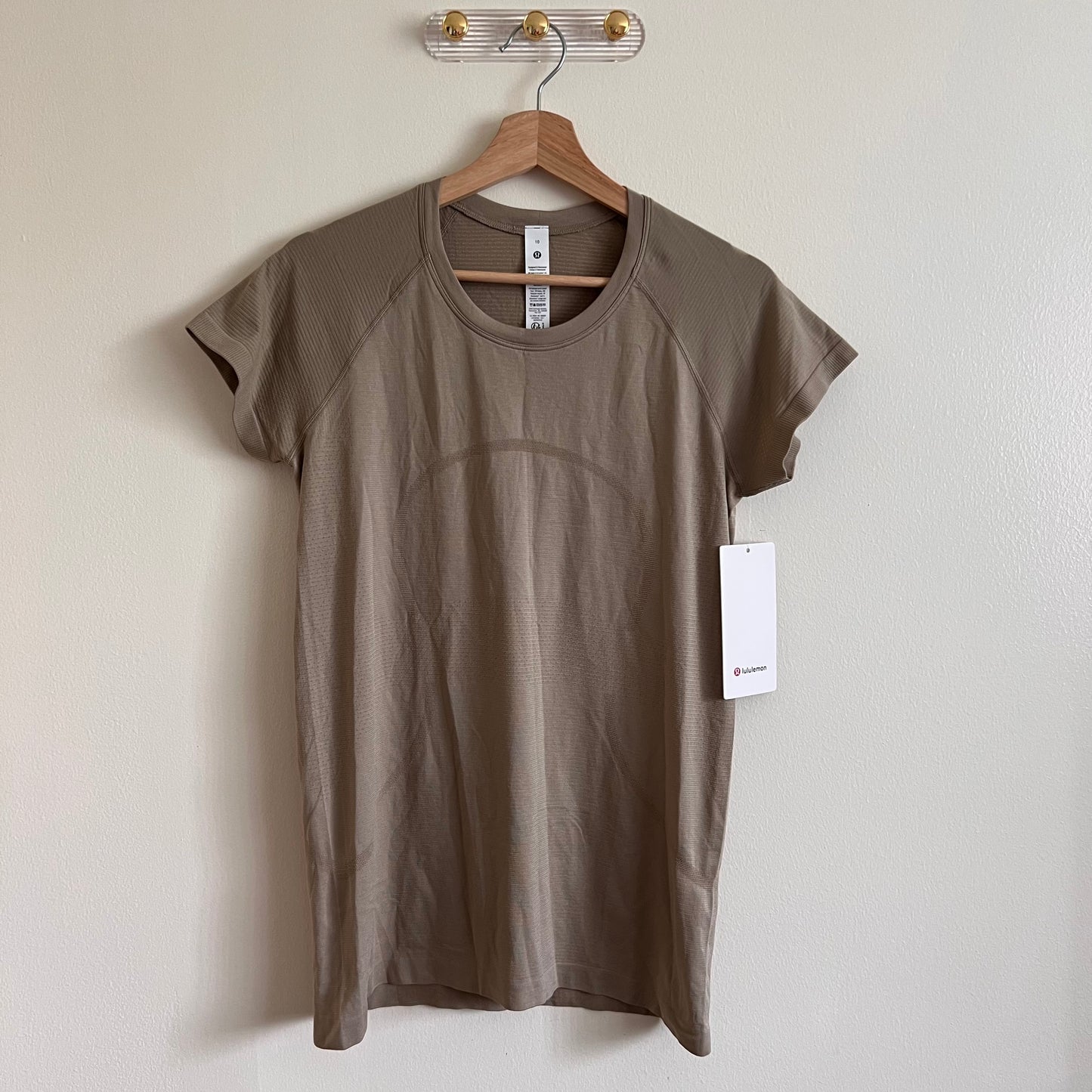 Lululemon Swiftly Tech Short Sleeve 2.0 *Hip Length- Sheer Oak - Size 10