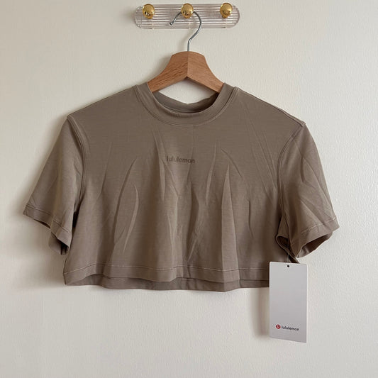 Lululemon Jersey Training Super-Crop Short Sleeve - Sheer Oak - Size 2