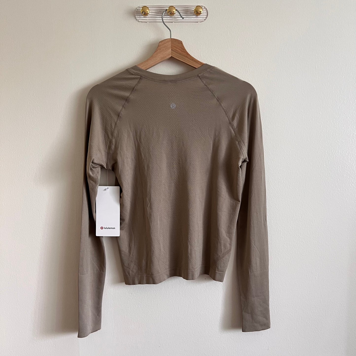 Lululemon Swiftly Tech Long Sleeve 2.0 *Race Sheer Oak - Size 8