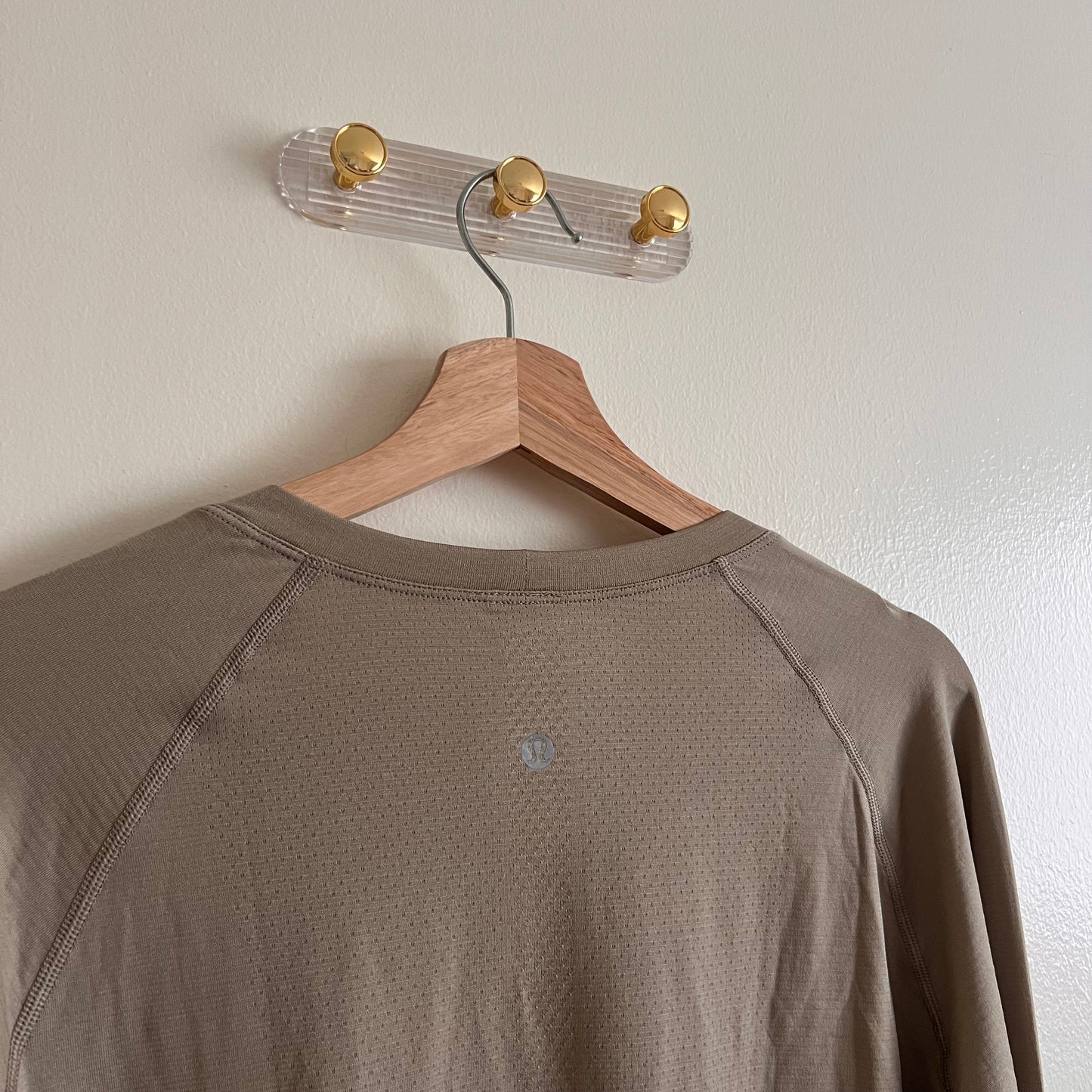 Lululemon Swiftly Tech Long Sleeve 2.0 *Race Sheer Oak - Size 14