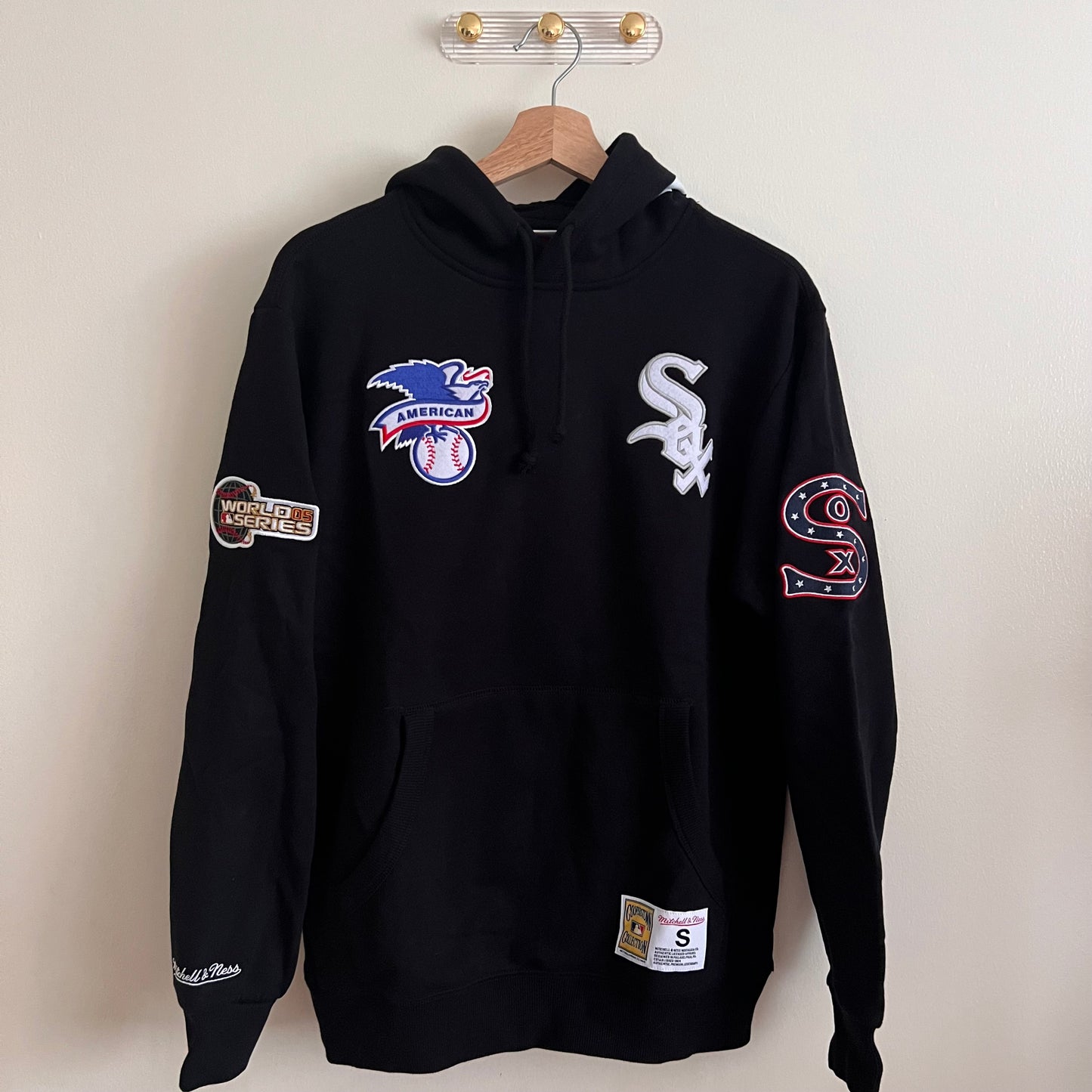 Men's Mitchell & Ness Chicago White Sox City Collection Fleece Pullover Hoodie - Black - Small